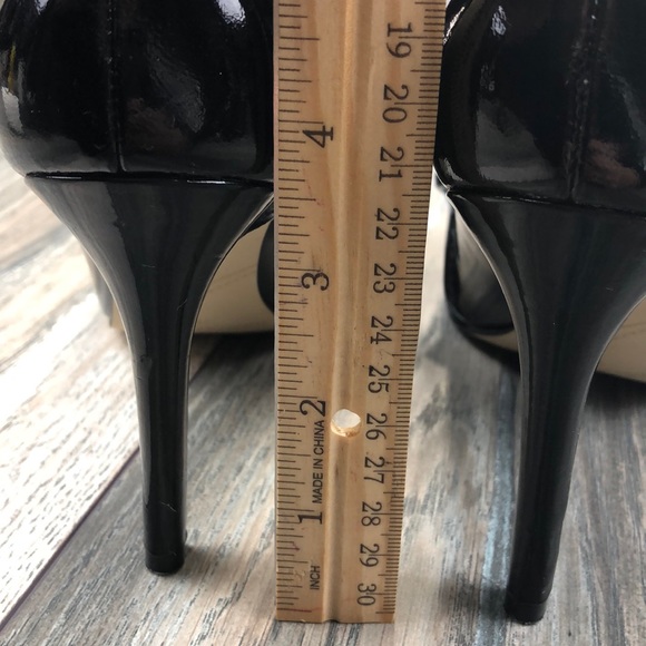 Enzo Angiolini Peep Toe Patent Pumps size 7.5 - Picture 7 of 7
